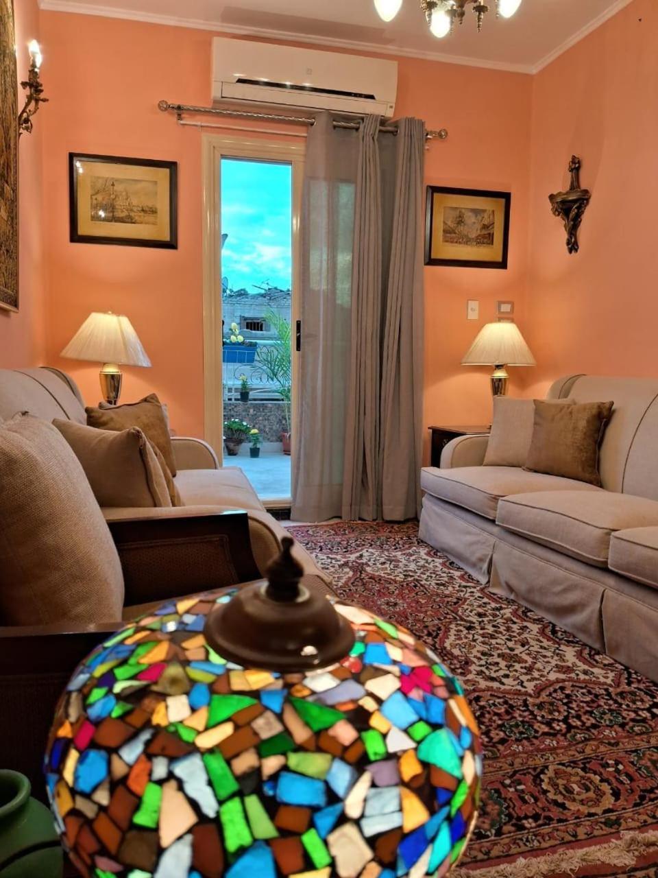 Apartment 15 Bustan Down Town *