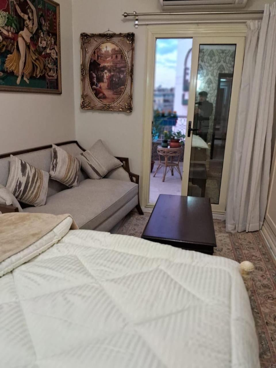 15 Bustan Down Town Apartment *