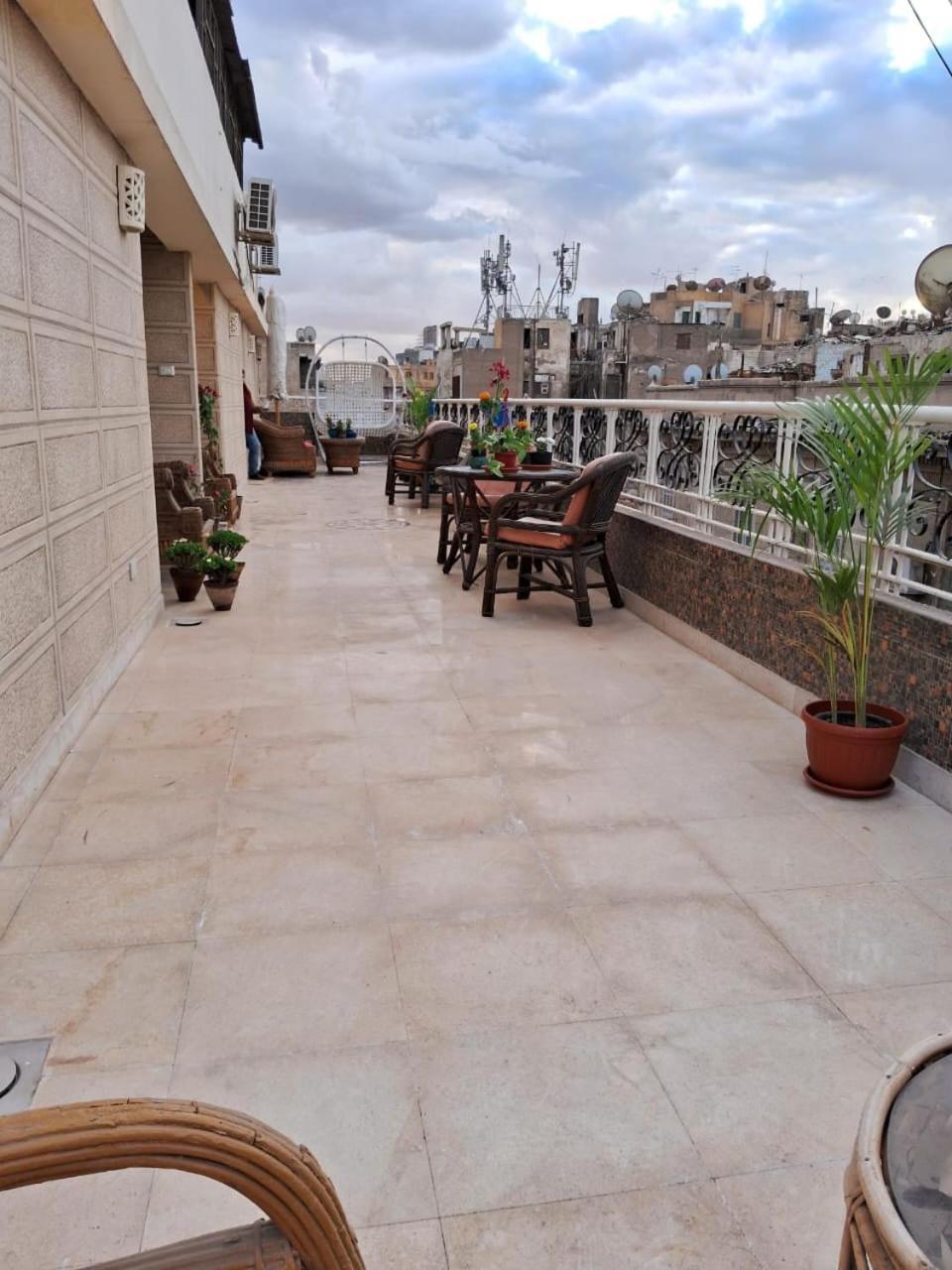 15 Bustan Down Town *