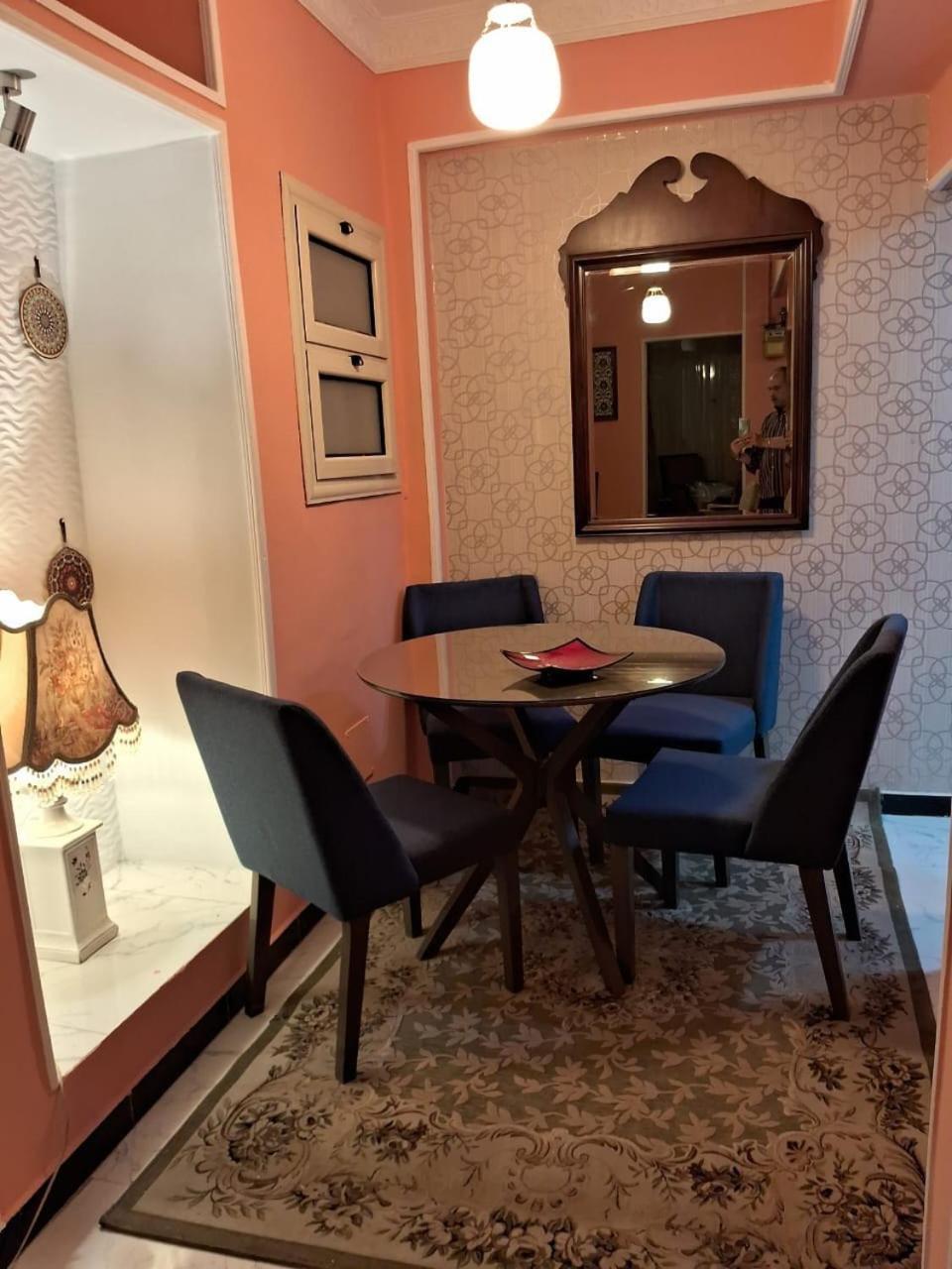 15 Bustan Down Town Apartment *