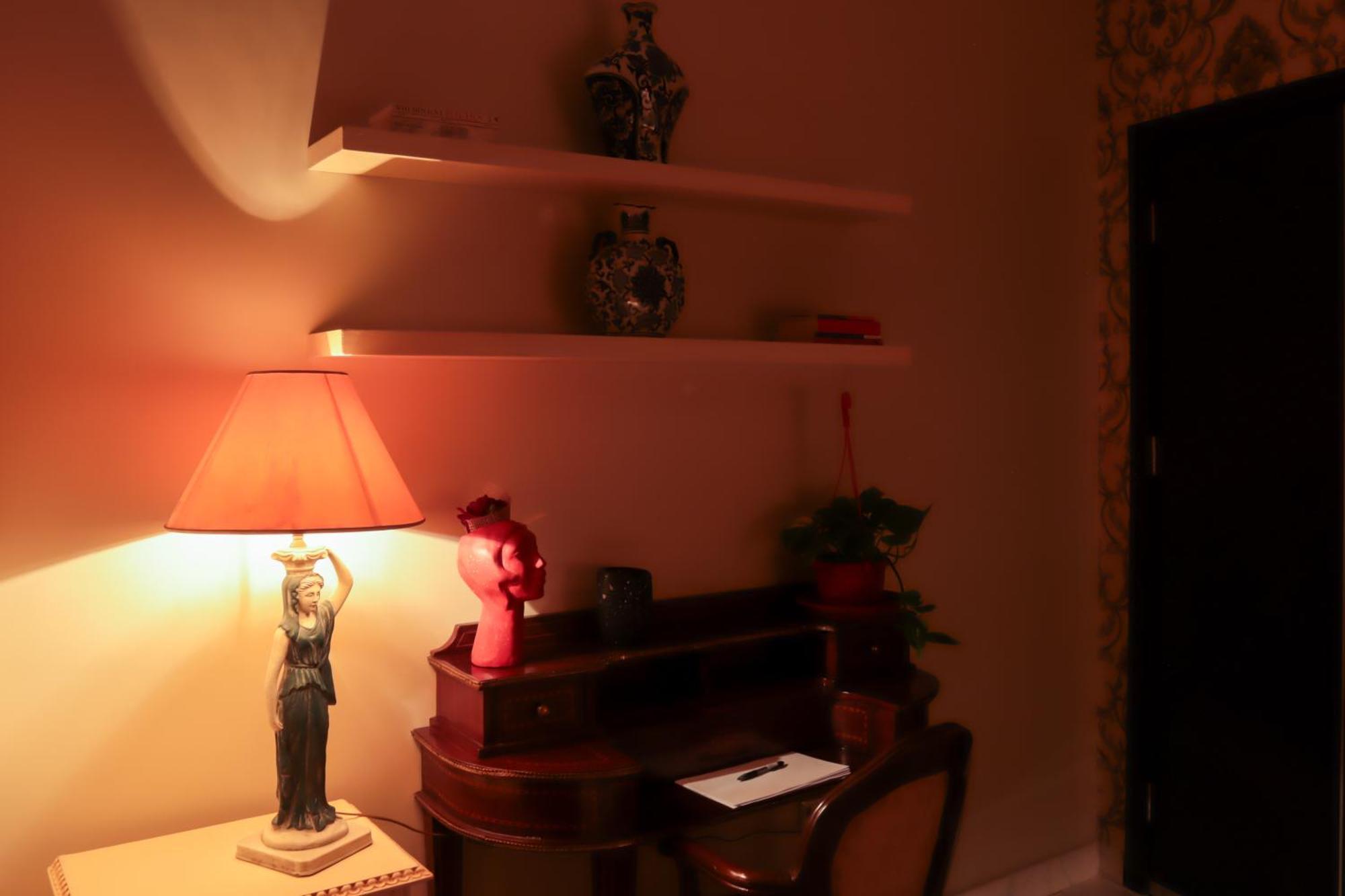 15 Bustan Down Town Apartment