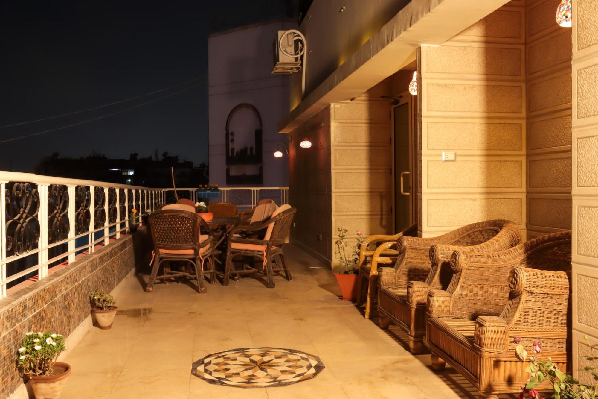 Apartment 15 Bustan Down Town *