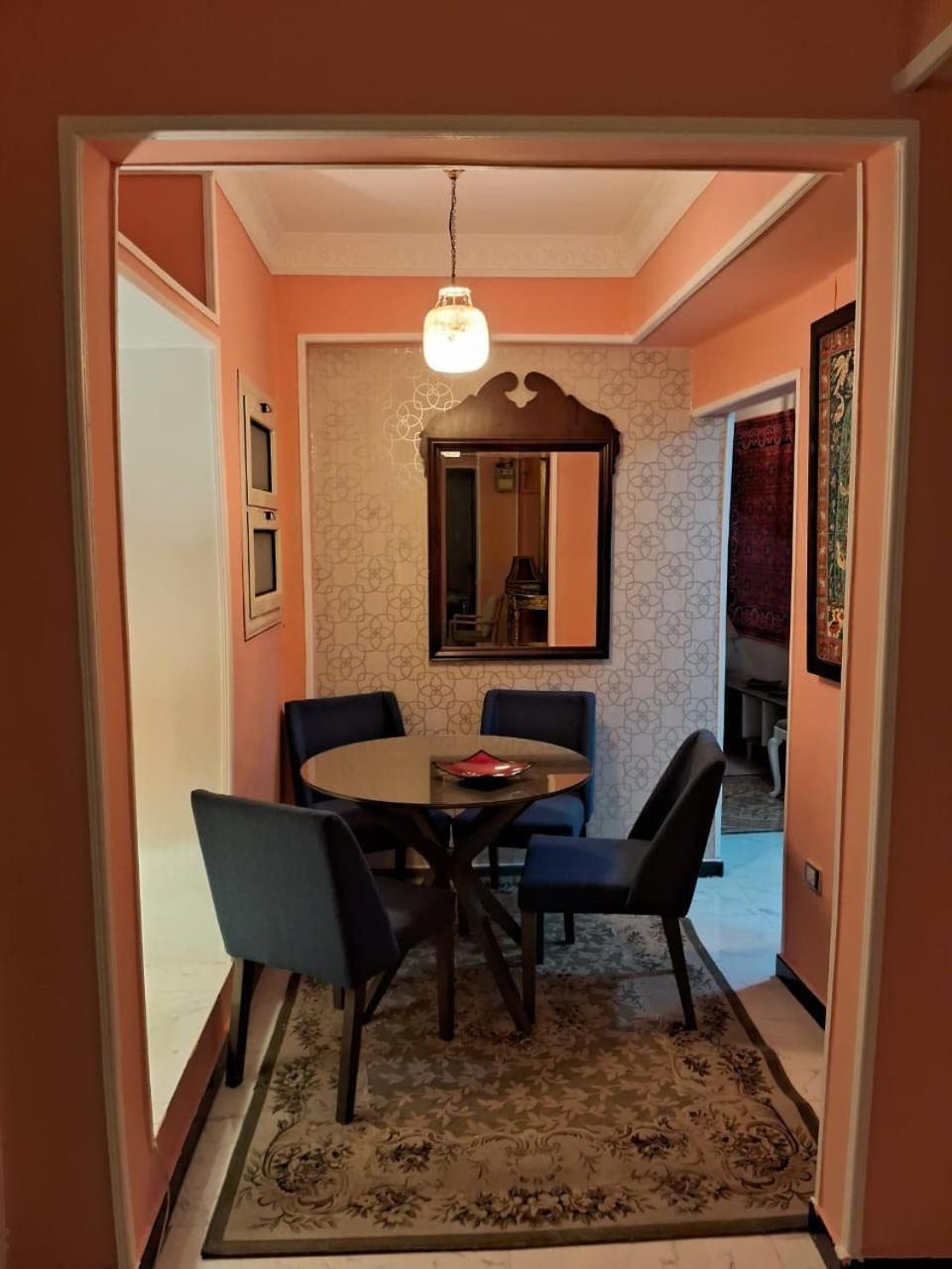 15 Bustan Down Town Apartment *
